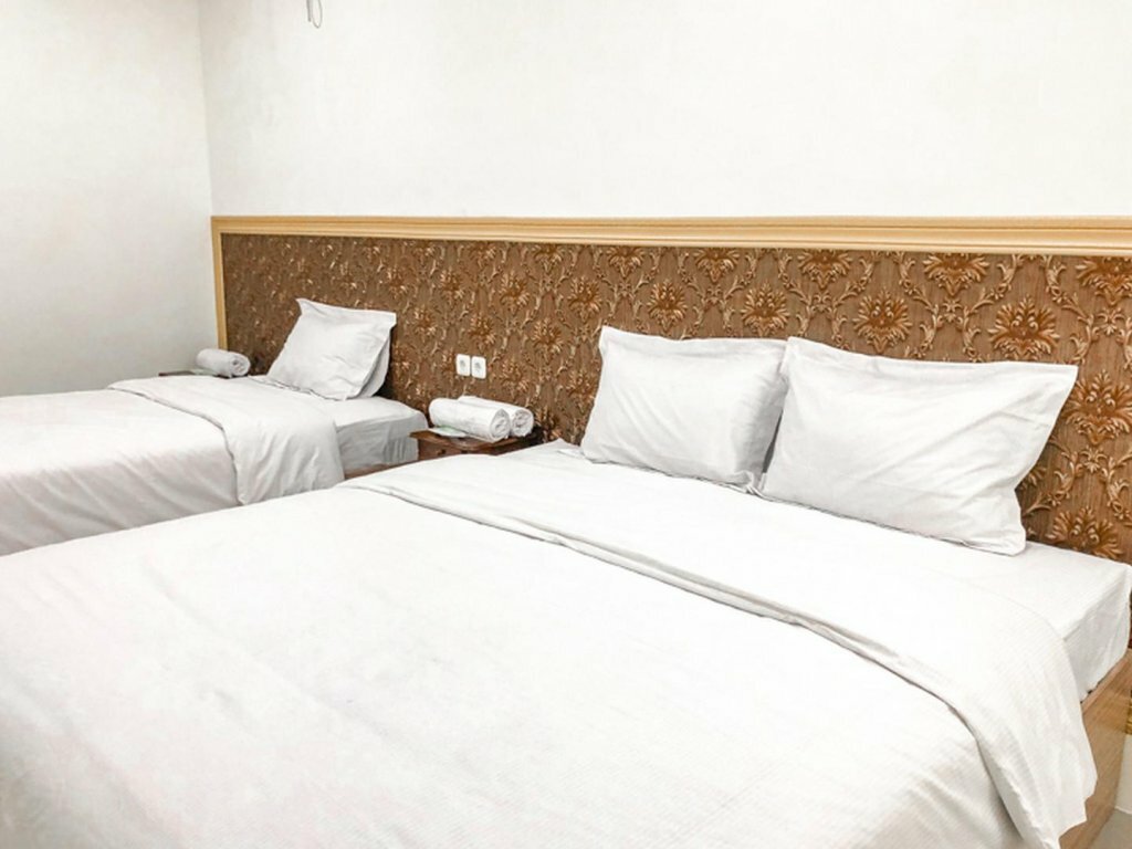 Hotel Adisa Homestay RedPartner, Malang, photo