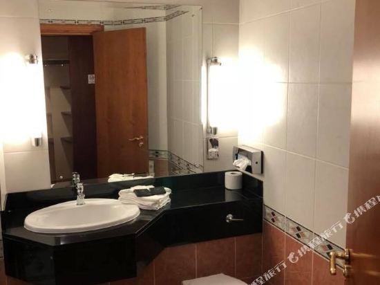 Фото Seagoe Hotel