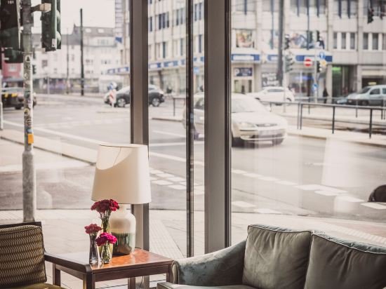 Фото Henri Hotel Düsseldorf Downtown