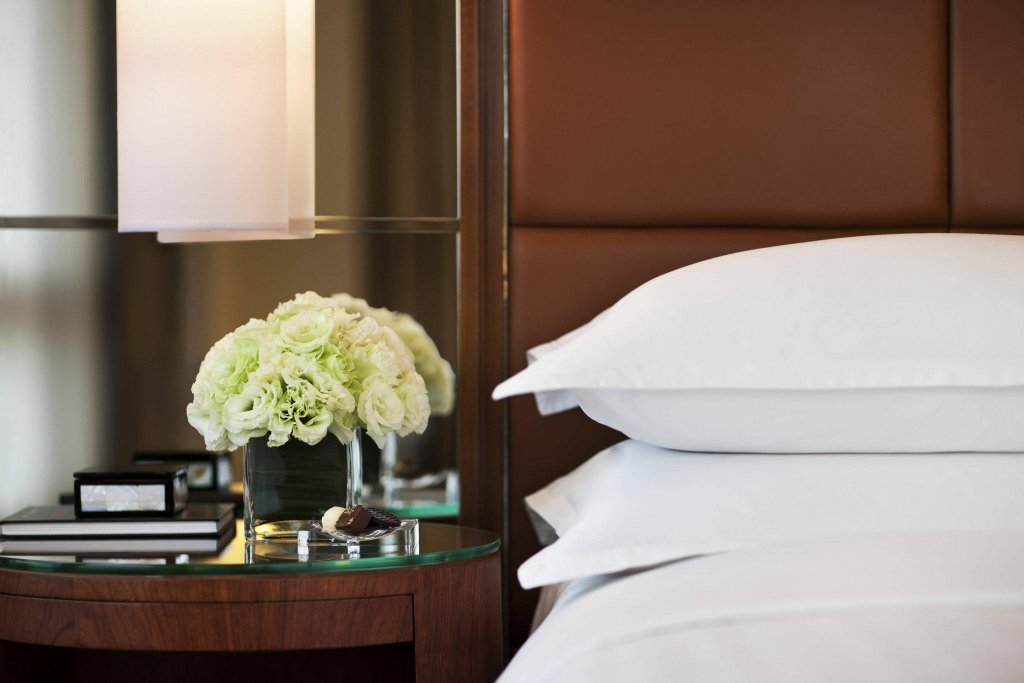 Фото Sheraton Hong Kong Hotel & Towers