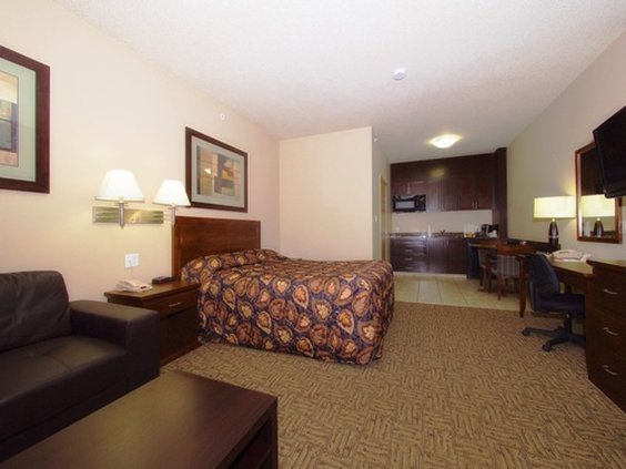 Фото BCMInns Lac La Biche