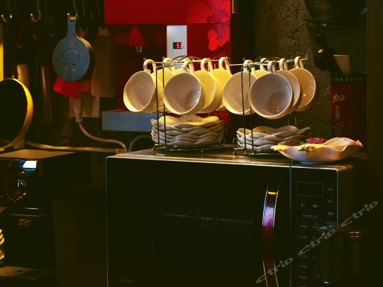 Фото Hotel California Zhangjiajie