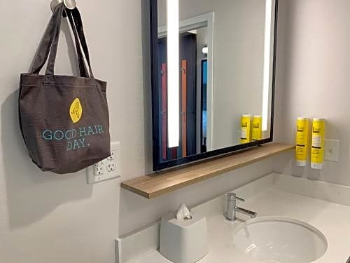 Фото Tru by Hilton Eugene, Or