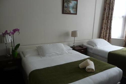 Гостиница Killarney House Western Road в Корке