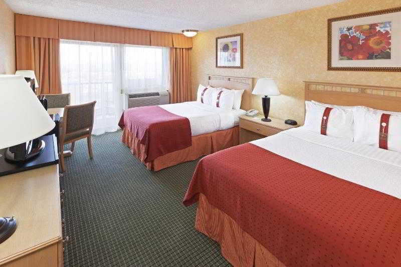 Фото DoubleTree by Hilton Hotel Santa Fe