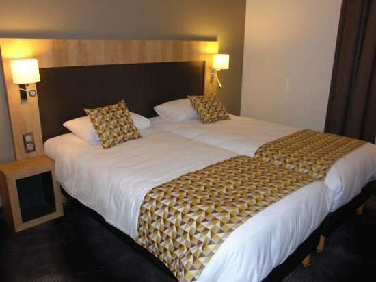 Гостиница Brit Hotel Confort Loches в Лоше