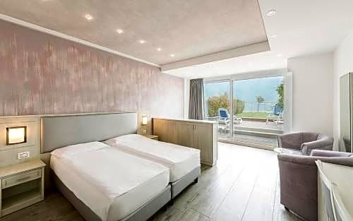 Фото Hotel Garda Bellevue