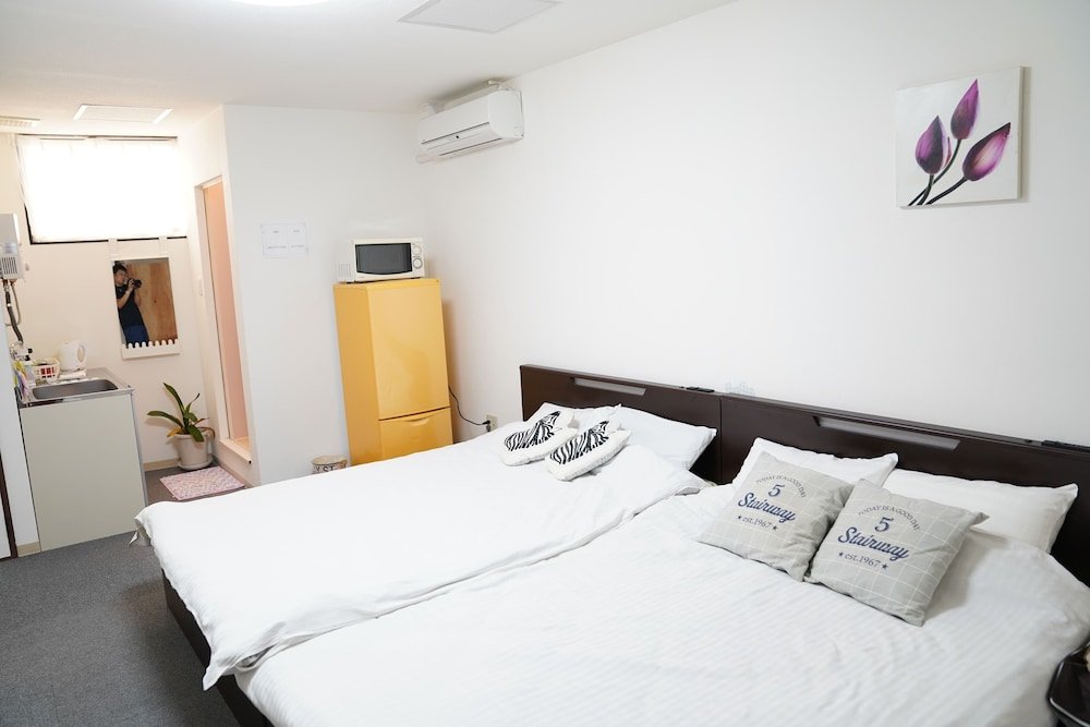 Фото Metro Hanazonocho Apartment 2