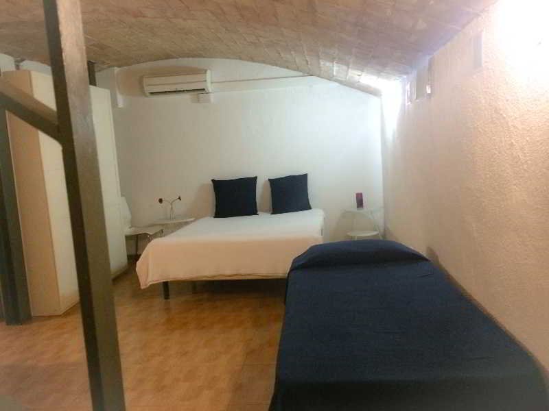 Фото Barcelona City Apartment