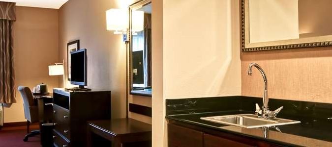 Фото Hampton Inn Waldorf