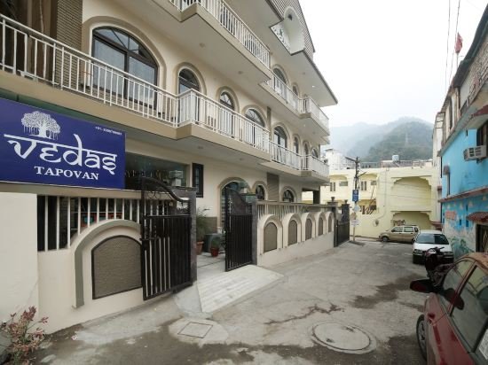 Фото Hotel Yog Tapovan