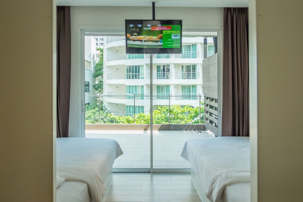 Фото Mood Hotel Pattaya