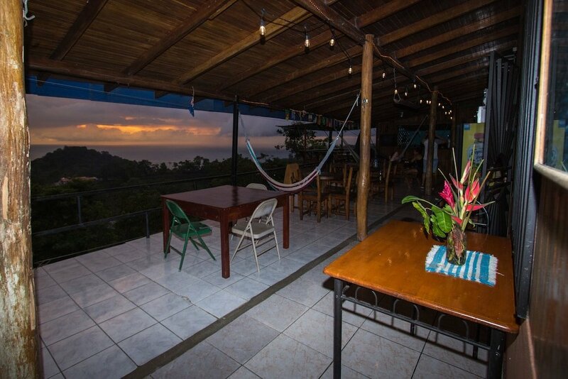 Гостиница Hostel Vista Serena