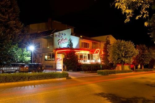 Гостиница Family Hotel Gabrovo в Габрове