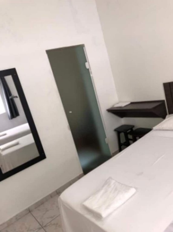 Фото Center Plaza Hotel