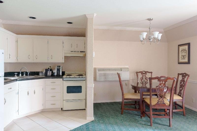 Фото Wingate by Wyndham Bellingham Heritage Inn