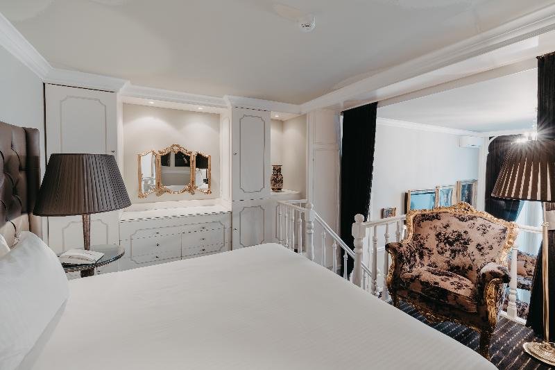 Фото Hotel Manos Premier