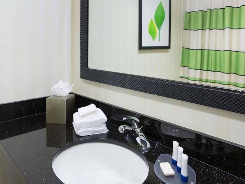 Фото Fairfield by Marriott Rochester Henrietta/University Area