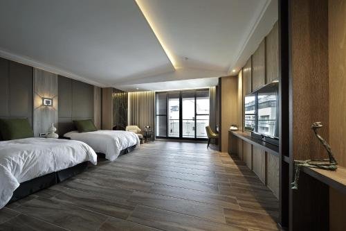 Фото отеля 2