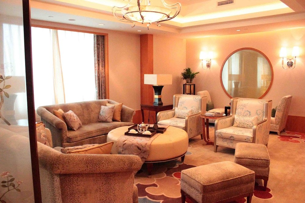 Фото Renaissance Suzhou Hotel