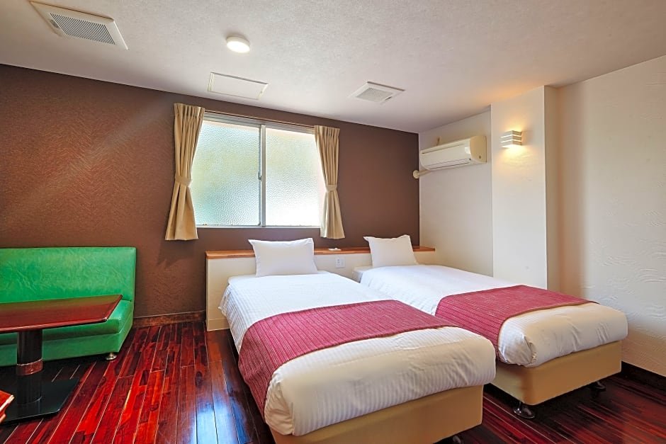 Фото The Trip Inn Okinawa Rycom