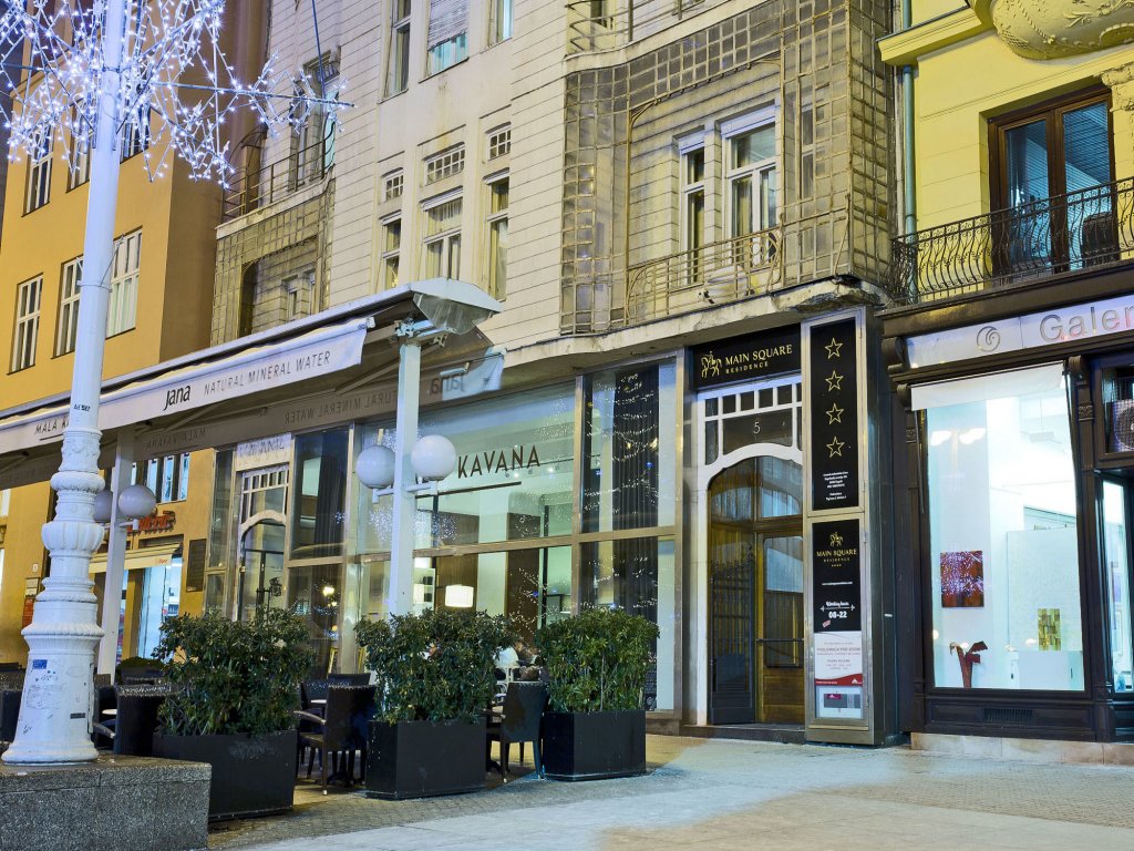 Фото отеля 1