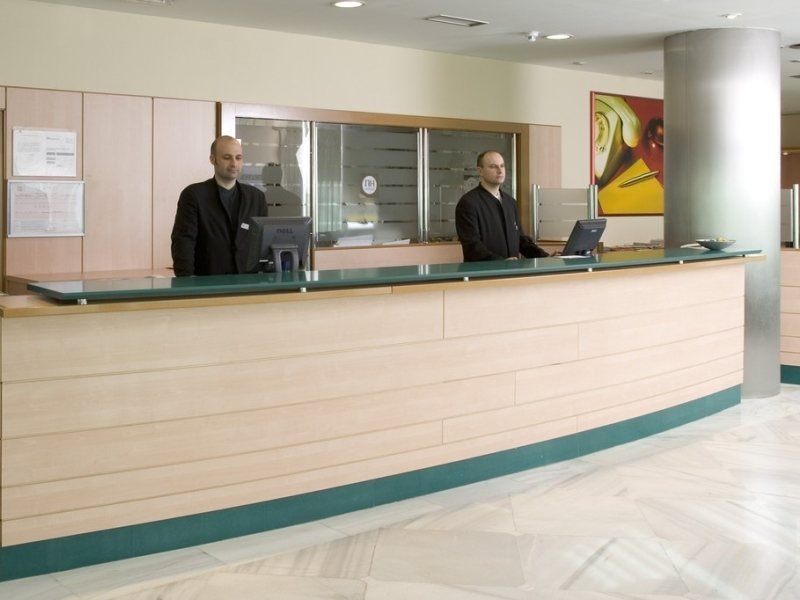 Фото Nh Madrid Barajas Airport