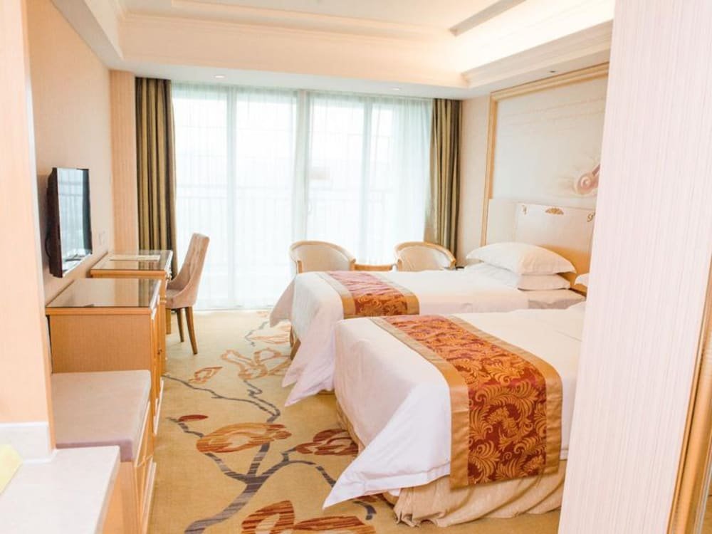 Фото Vienna Qingyuan Taihe Ancient Cave Scenic Area