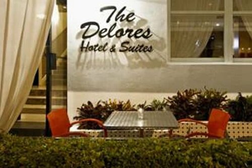 Гостиница The Delores Hotel & Suites в Майами-Бич