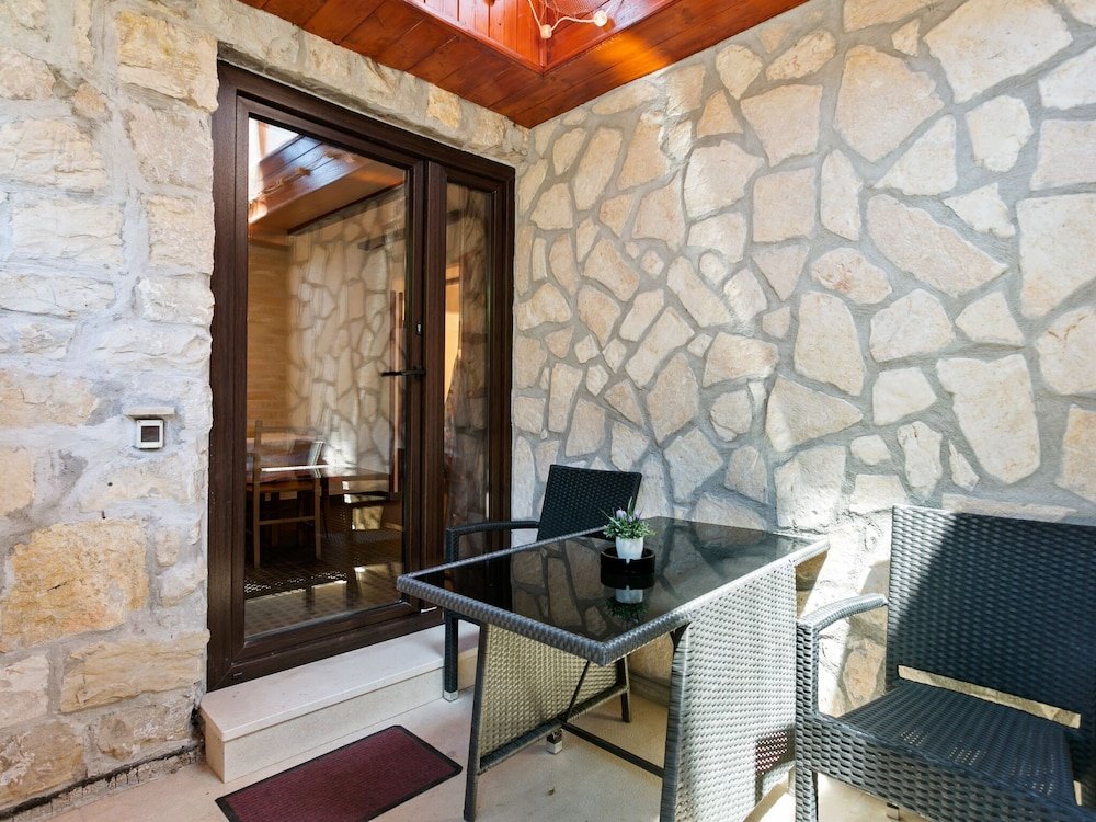 Фото Alluring Apartment in Split Near Diocletian Palace