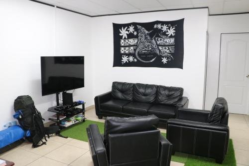 Фото Mahana Lodge Hostel & Backpacker