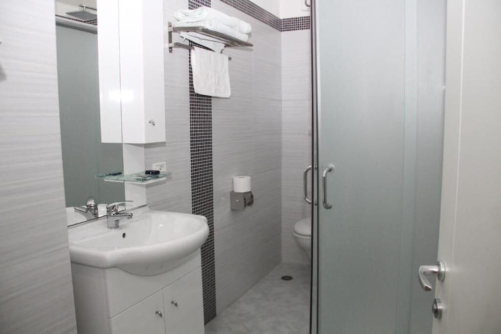 Фото Hotel Majestic