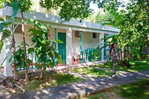 Фото Rocky's Rock & Blues Bar & Hotel