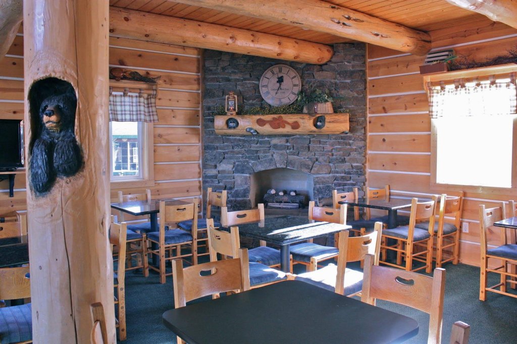 Фото Cabin Creek Inn