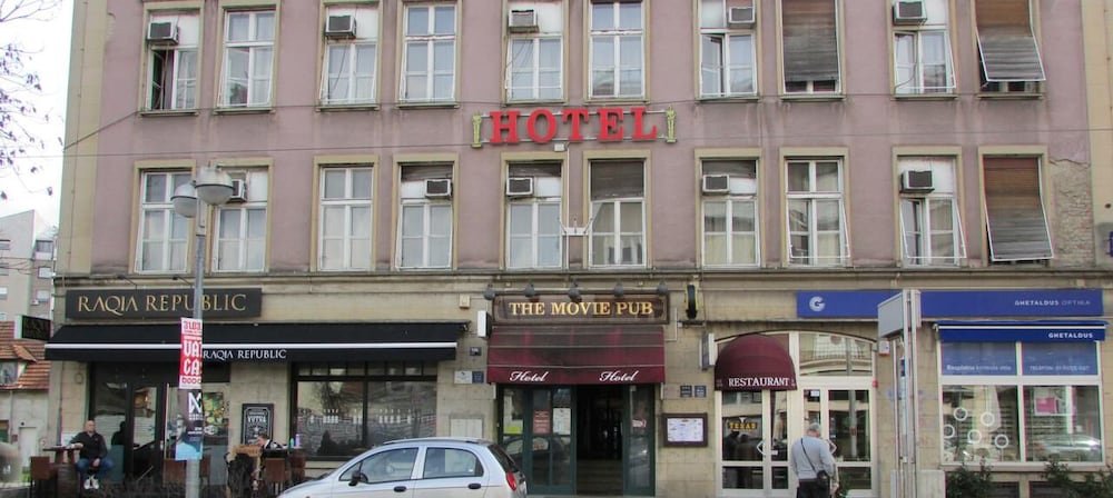 Фото отеля 1