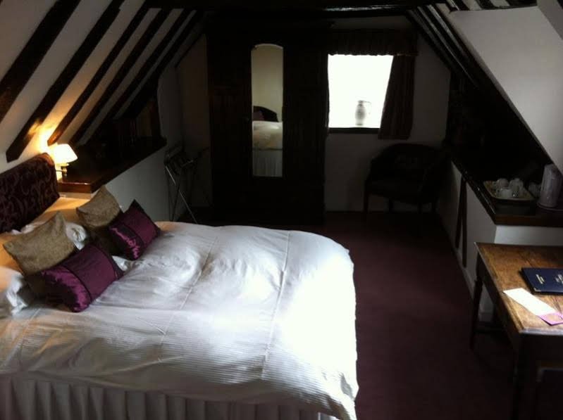 Фото The White Hart Hotel