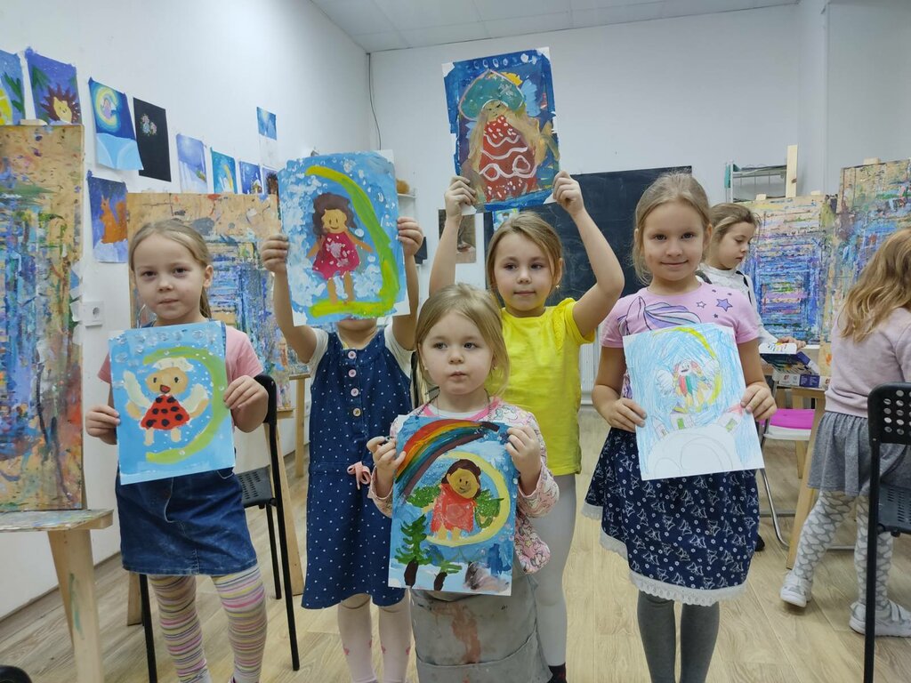 Студия живописи в саду эрмитаж этой зимой снова возобновила занятия по классическому рисунку