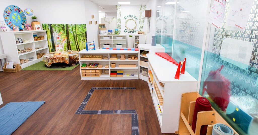 Kindergarten, nursery Montessori by Busy Bees Green Gables, London, photo