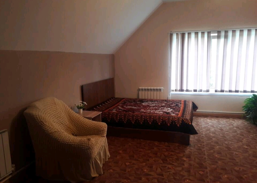 Фото Просторный дом с баней для большой компании