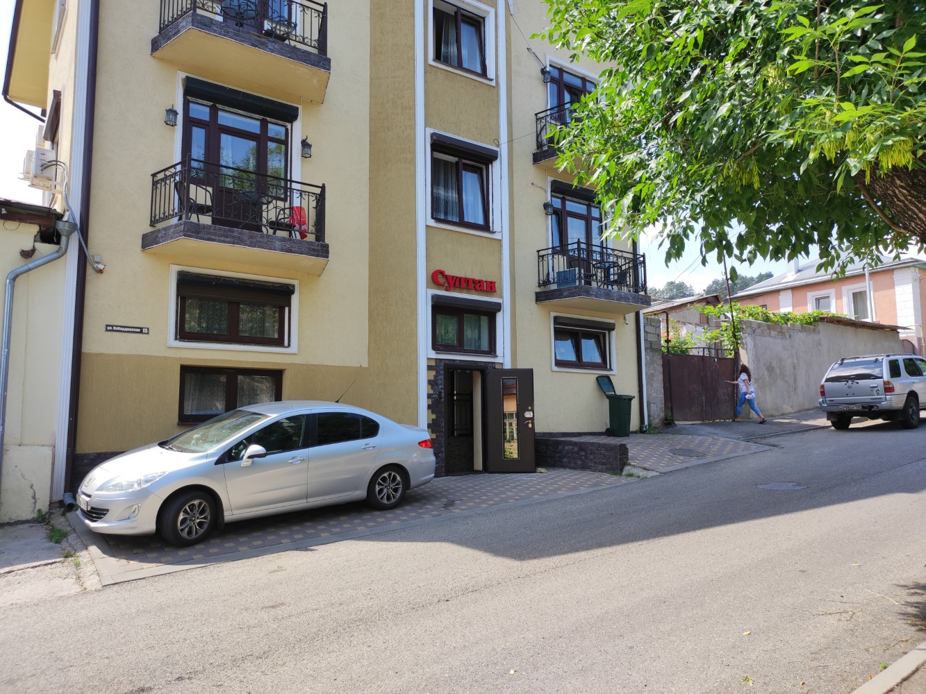 Фото Султан