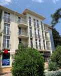 Guest House Z (ulitsa Angulem, 5), hotel