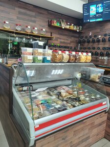 Liquid Bread (ulitsa Voroshilova, 214), beer shop