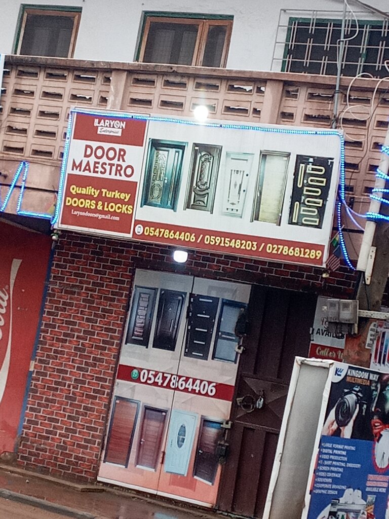Doors Ilaryin enterprise, Accra, photo