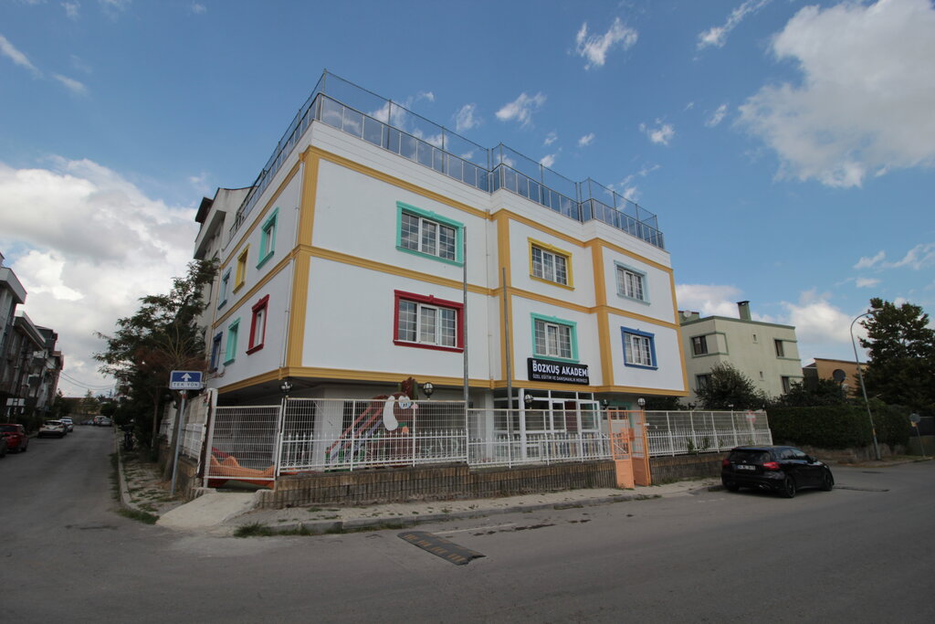 Özel okul Bozkuş Akademi, Çekmeköy, foto