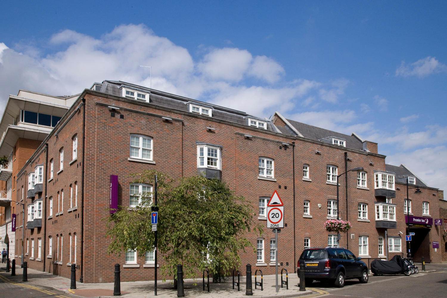 Фото отеля 2