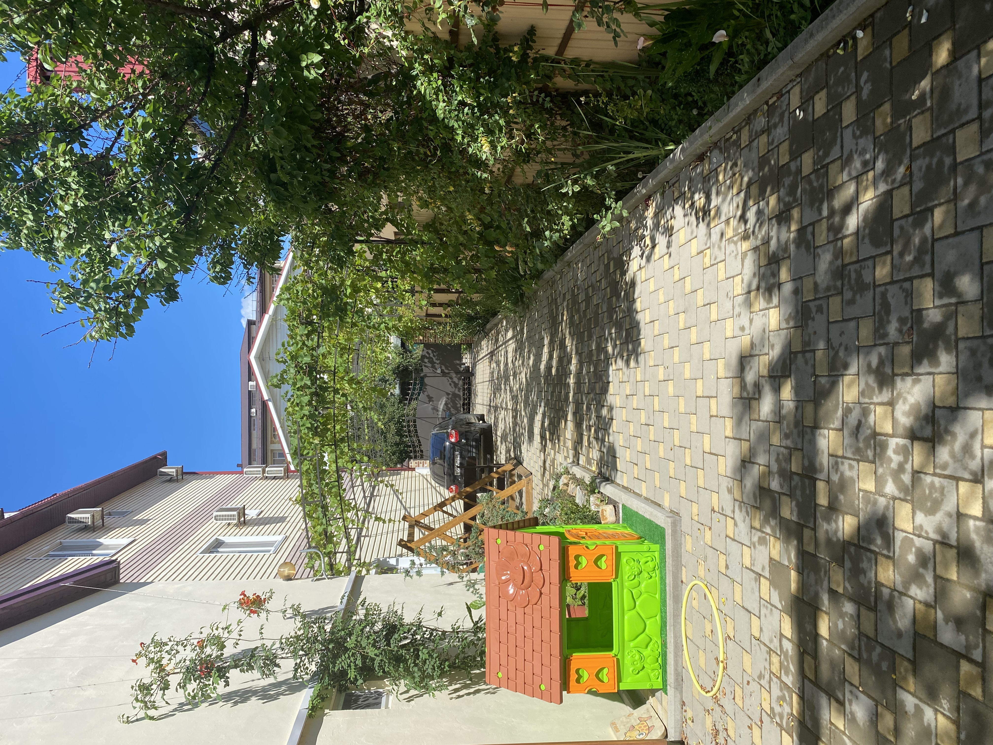 Фото На Кати Соловьяновой 14а