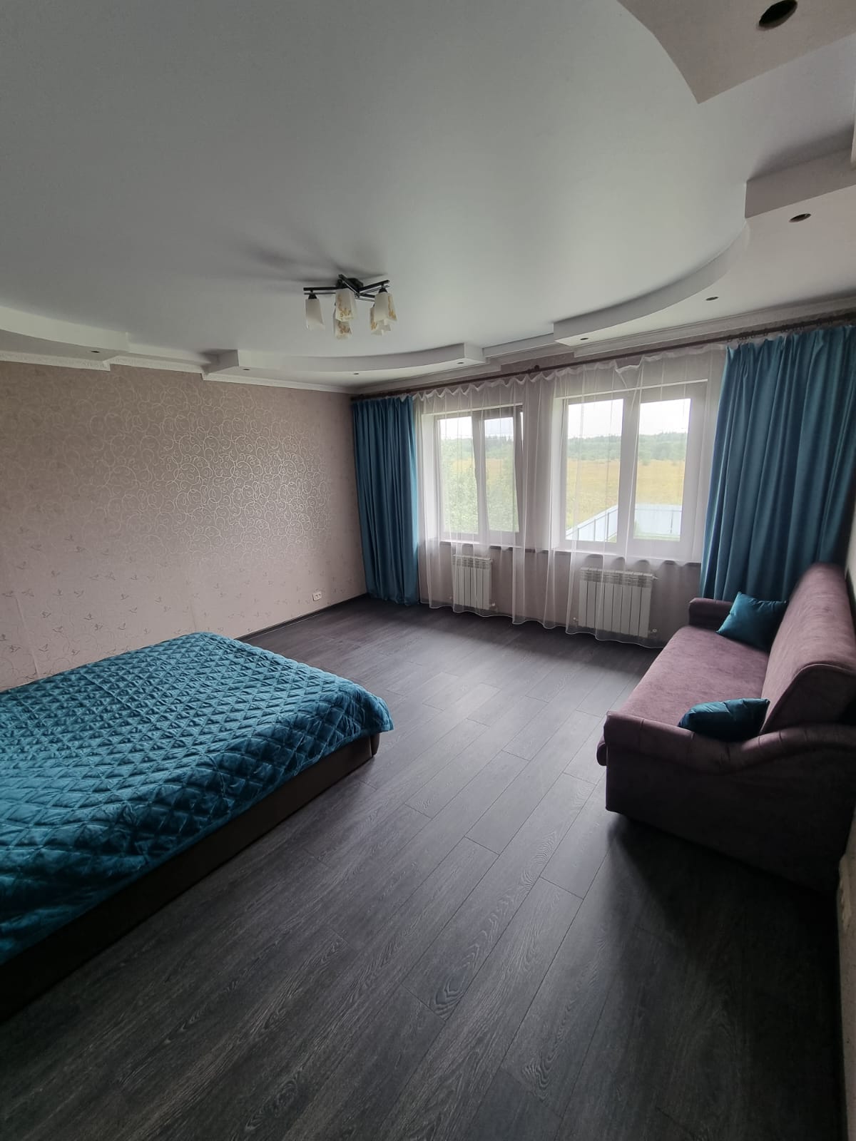 Фото Дом у пруда