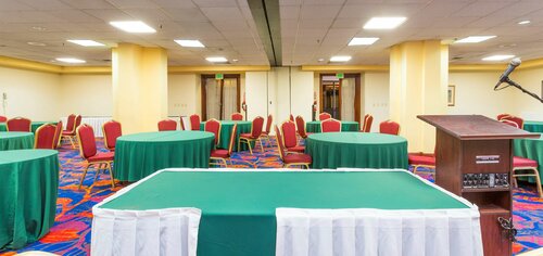 Гостиница Radisson Hotel Trinidad в Порт-оф-Спейн