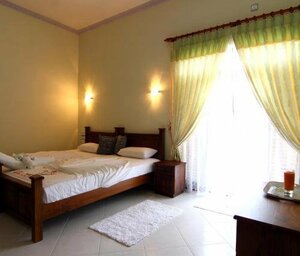 Methira Villa (Western, Kalutara District, City of Beruwala, No. 245/1, Mullapitiya Road), hotel