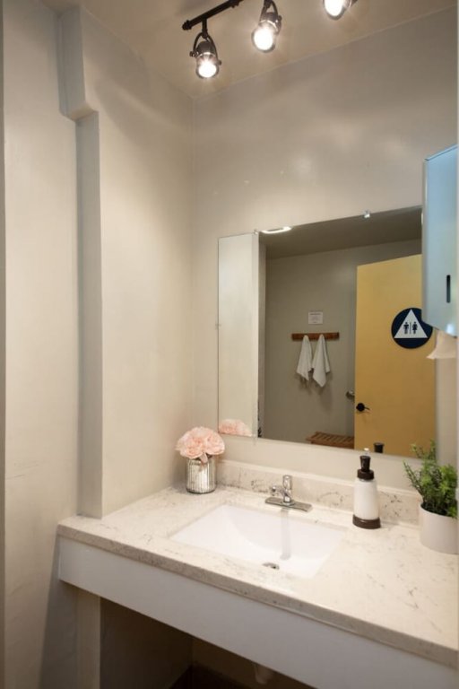 Фото Anchor Pointe Inn